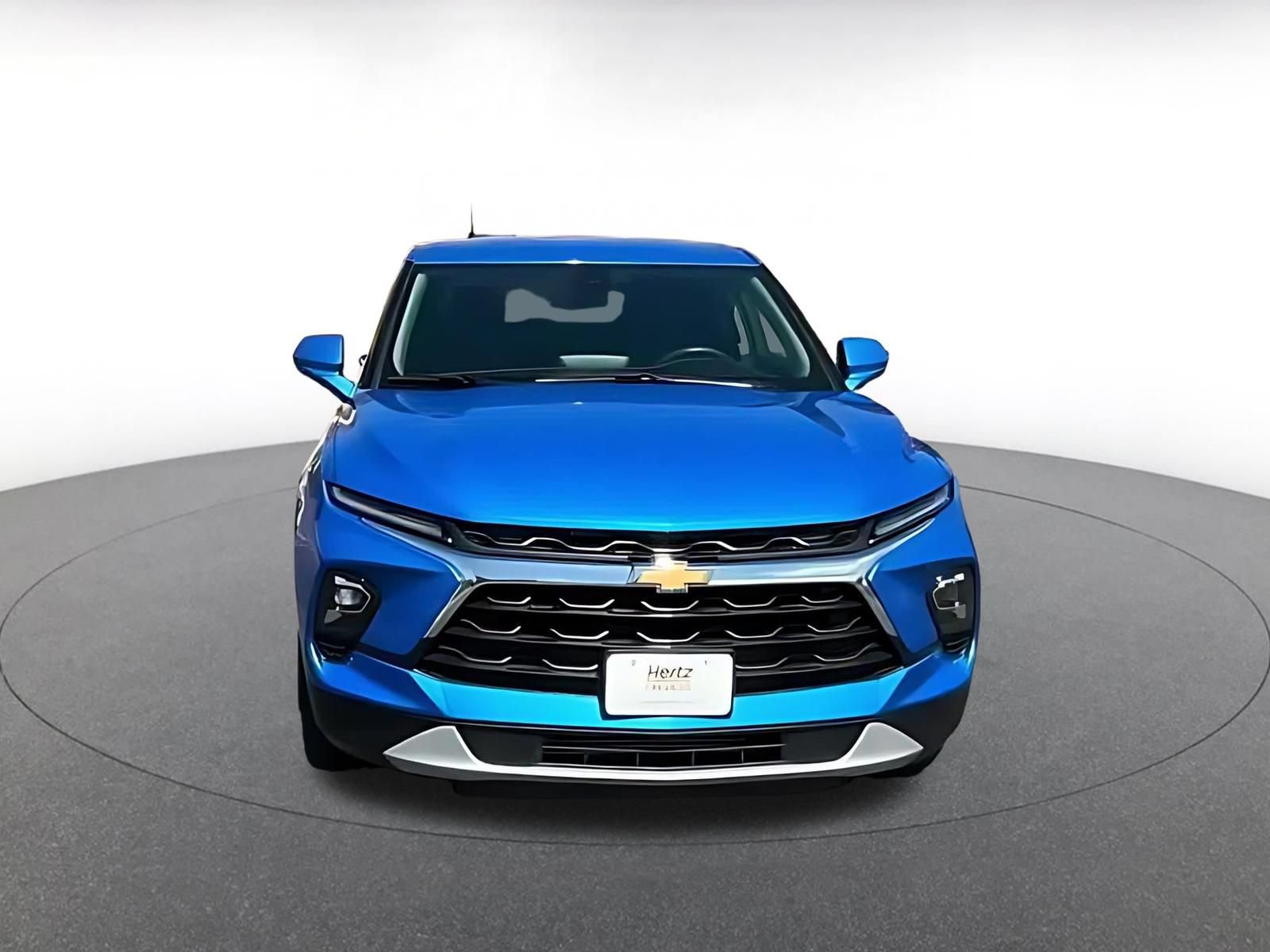 Used 2026 Chevrolet Blazer LT FWD image 4
