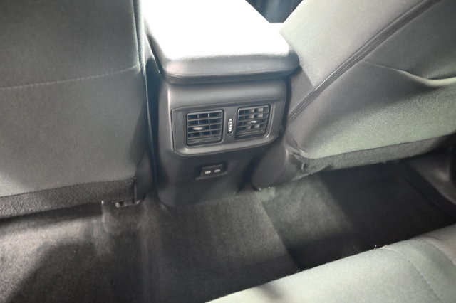 Used 2024 Toyota RAV4 XLE AWD/4WD image 27