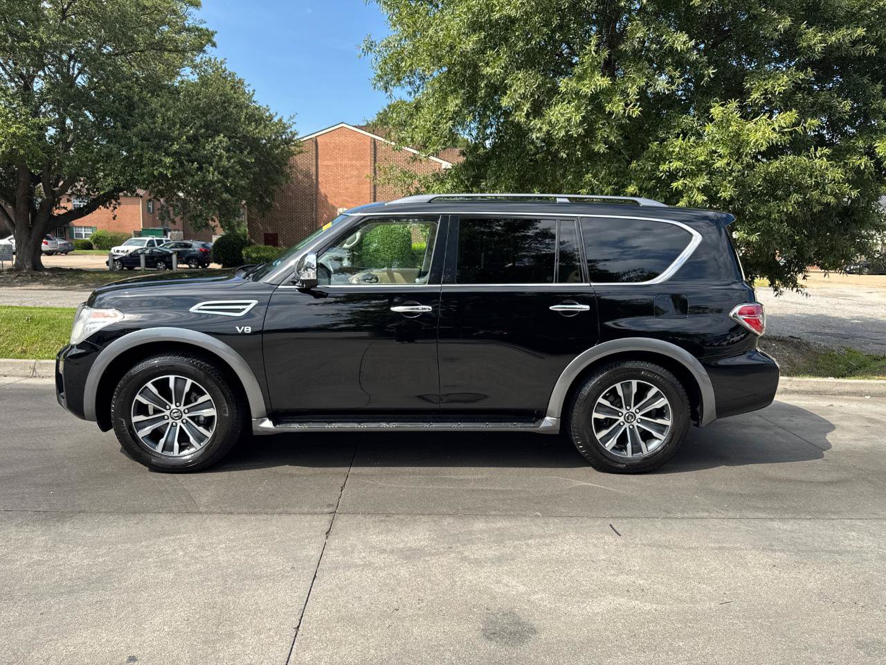 Used 2020 Nissan Armada SL w/ Premium Package AWD/4WD image 7