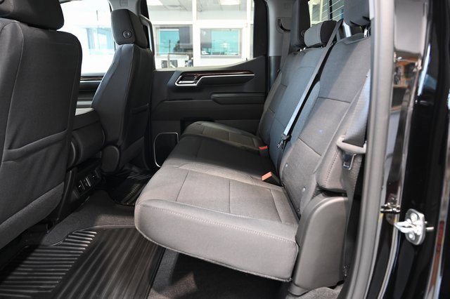 New 2026 GMC Sierra 1500 SLE w/ Preferred Package image 14