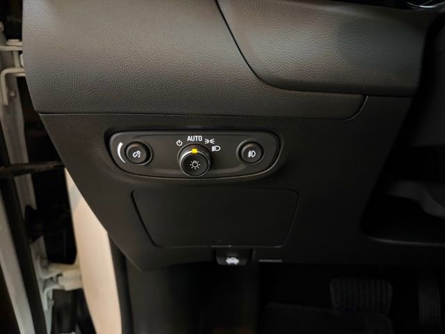 Used 2023 Buick Encore GX Select AWD/4WD image 32