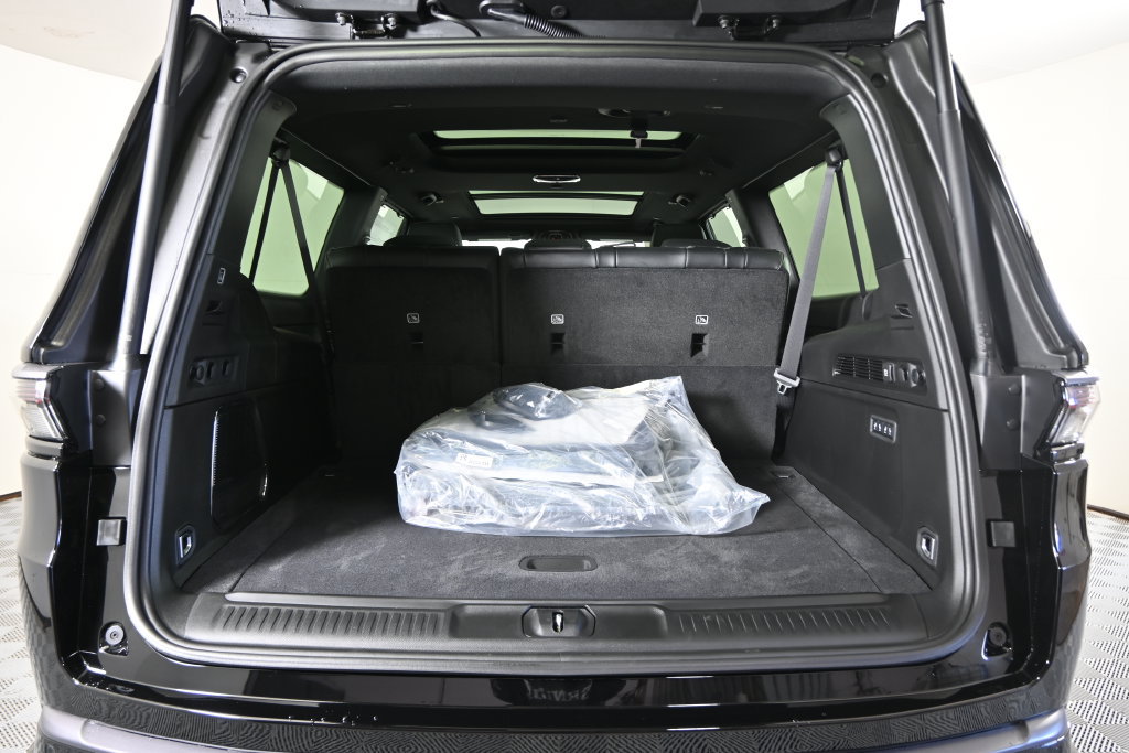 New 2026 Jeep Grand Wagoneer L Limited AWD/4WD image 18