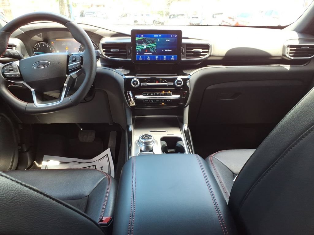 Certified 2023 Ford Explorer ST-Line AWD/4WD image 12
