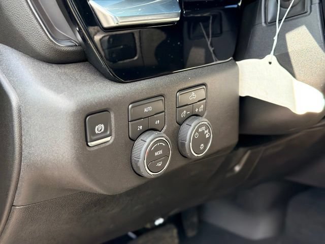 Used 2026 Chevrolet Silverado 1500 LT AWD/4WD image 5