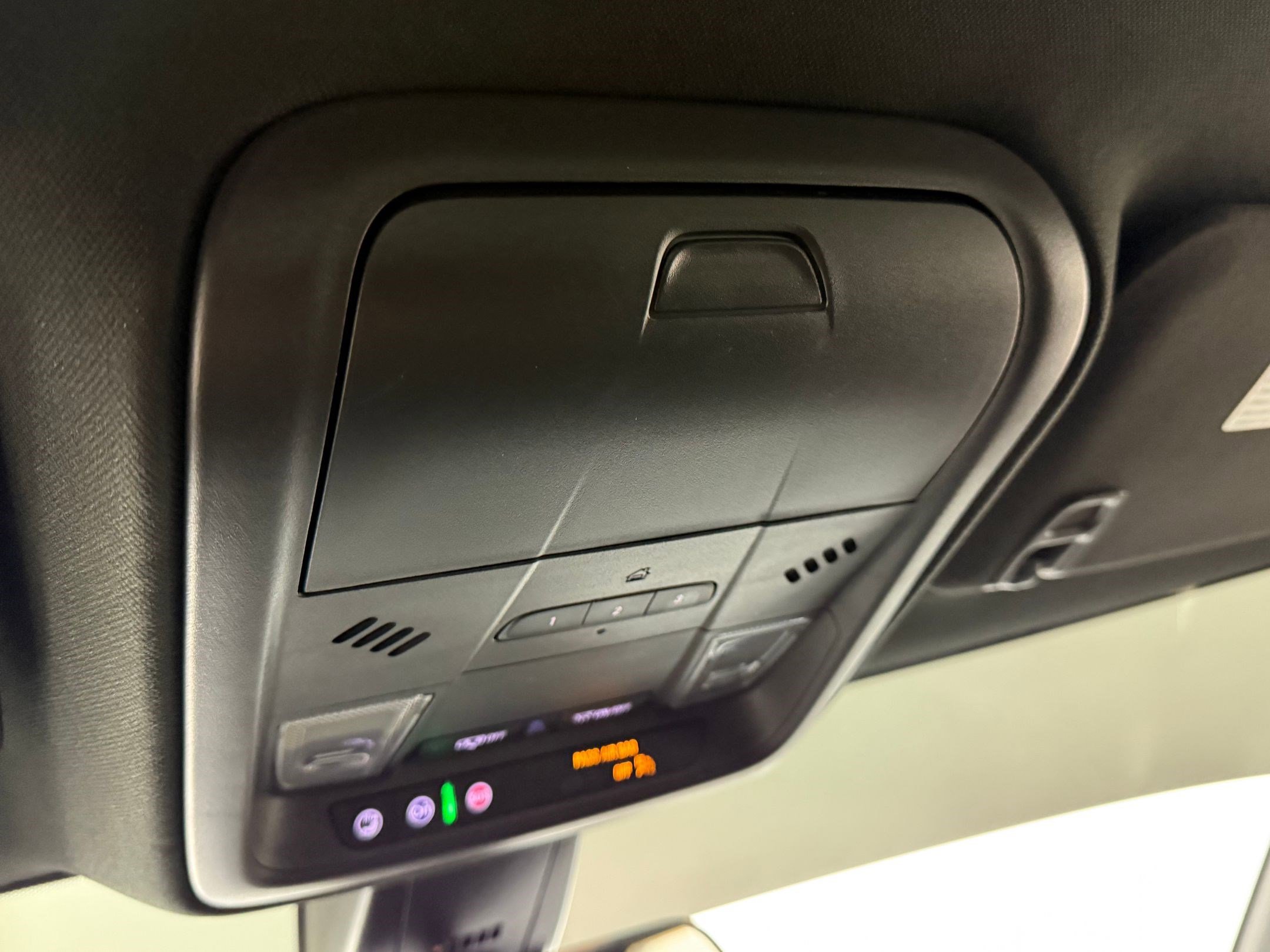 Used 2024 Cadillac XT5 Luxury image 28