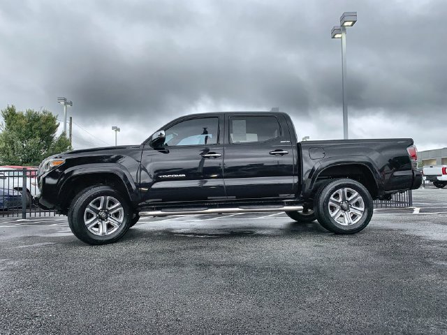Used 2018 Toyota Tacoma Limited RWD image 5
