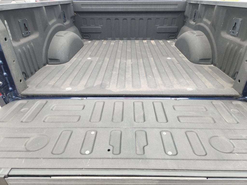Used 2015 Ford F150 King Ranch w/ Equipment Group 601A Luxury AWD/4WD image 24