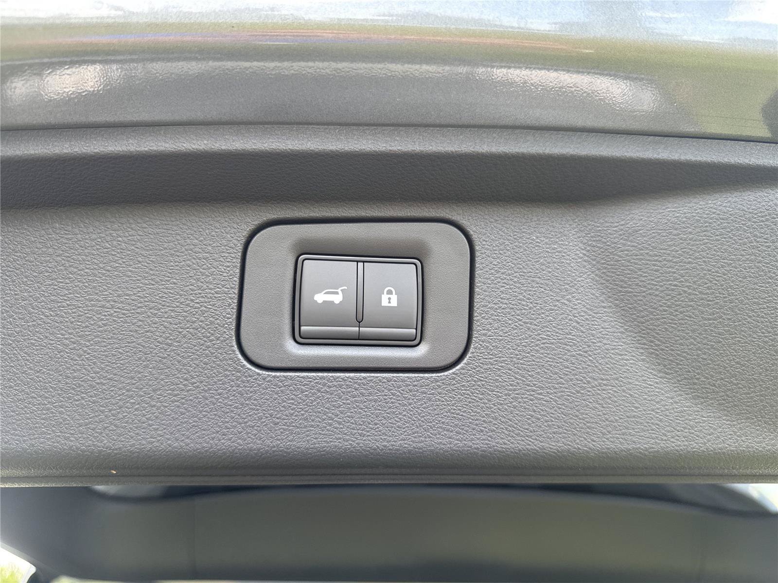 New 2026 Nissan Armada Platinum RWD image 36