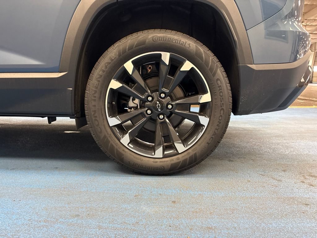 New 2026 Chevrolet Equinox RS w/ Convenience Package III FWD image 19