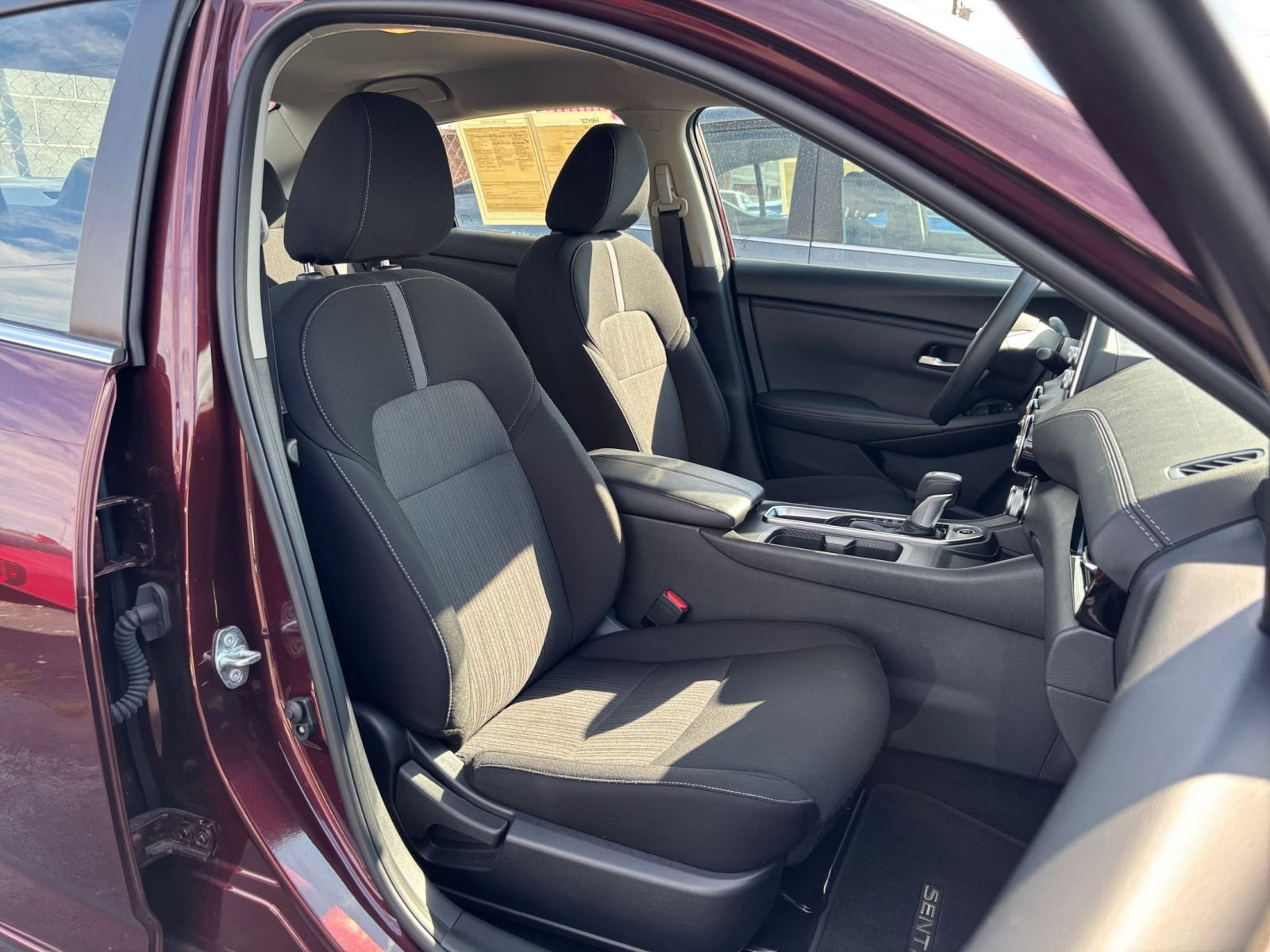 Used 2025 Nissan Sentra SV FWD image 29