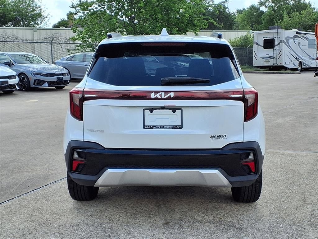 Used 2026 Kia Seltos S image 8