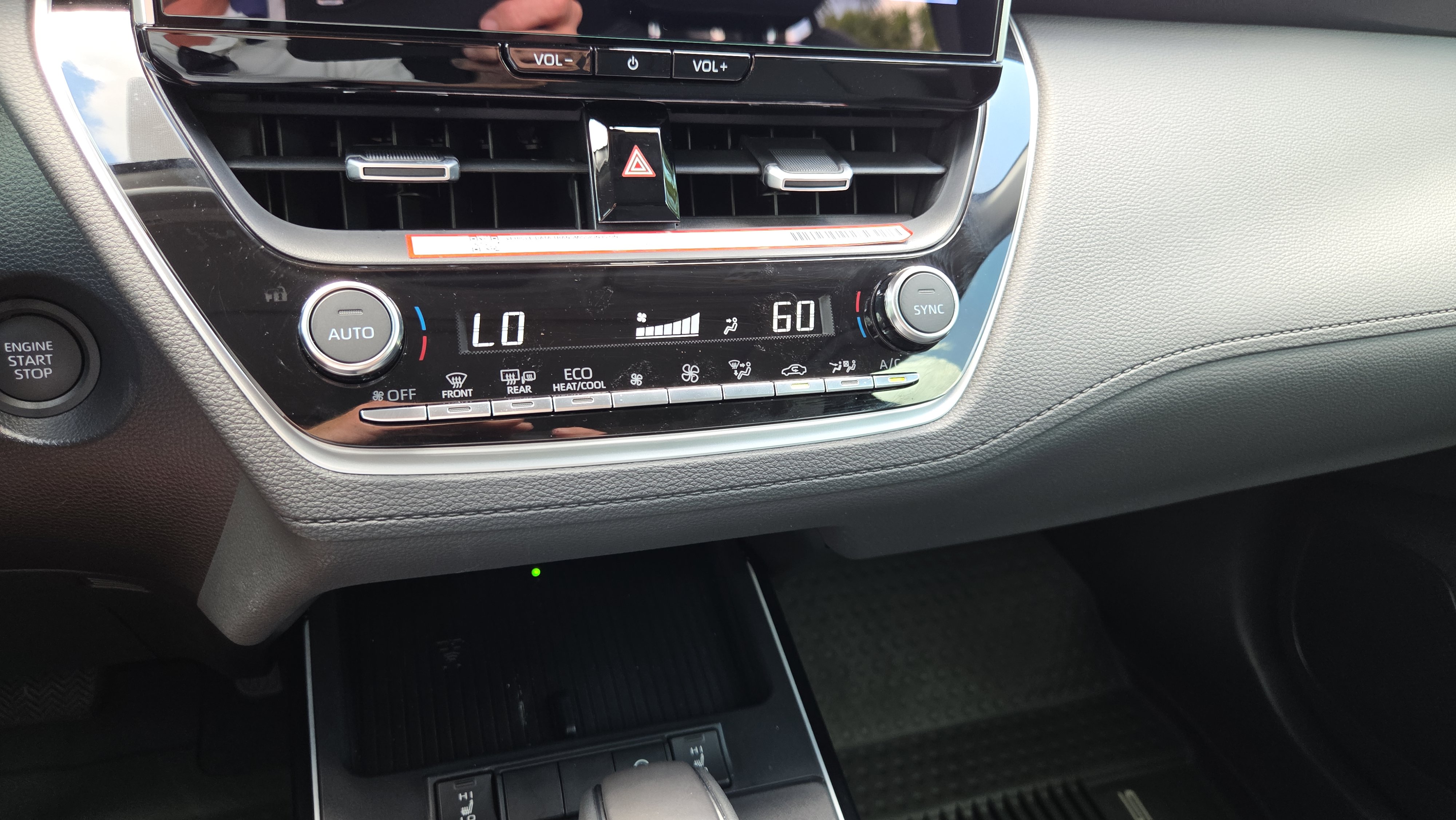 Certified 2026 Toyota Corolla Cross XLE w/ Convenience Package FWD image 25