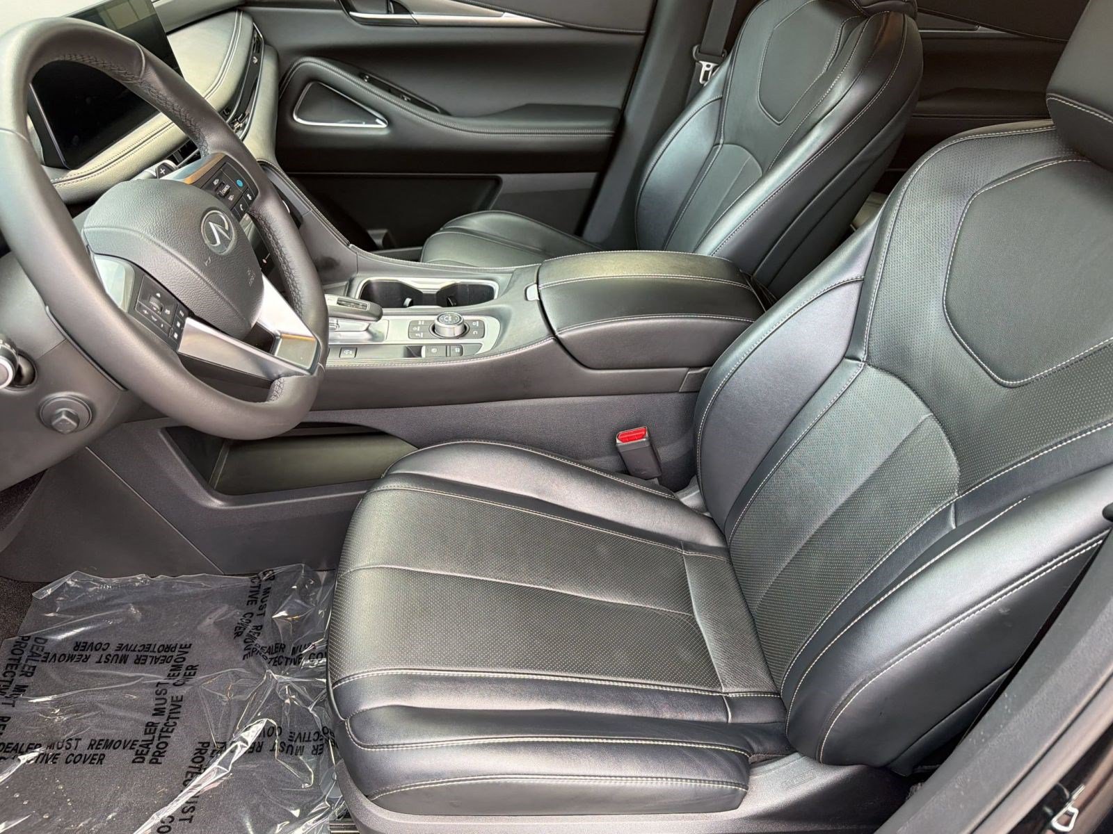 Used 2023 INFINITI QX60 Luxe w/ Performance Audio Package AWD/4WD image 5