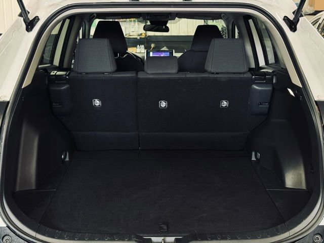 Used 2024 Toyota RAV4 LE image 9