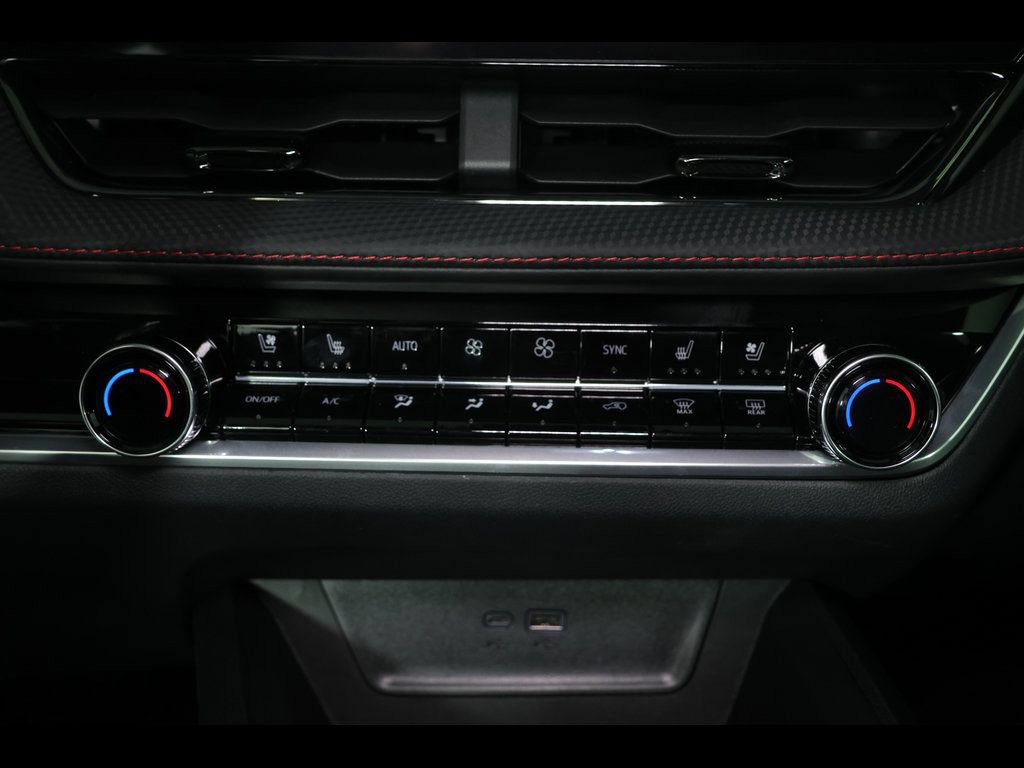 New 2026 Chevrolet Equinox RS w/ Convenience Package III FWD image 23