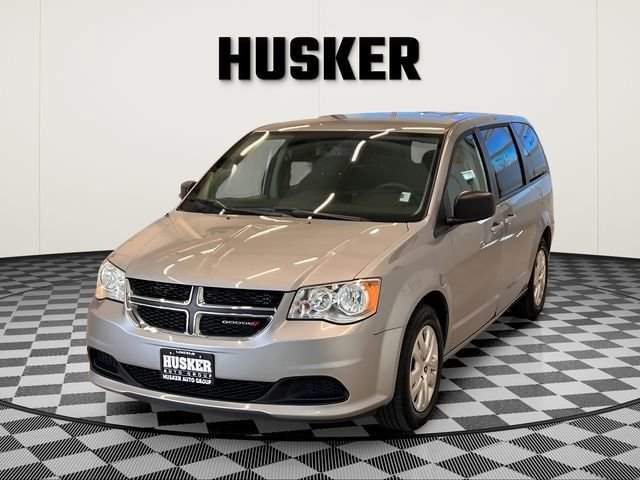 Used 2018 Dodge Grand Caravan SE w/ UConnect Hands-Free Group FWD image 7