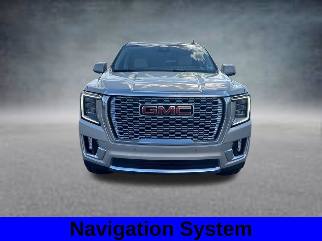 Used 2024 GMC Yukon XL Denali w/ Advanced Technology Package AWD/4WD image 3