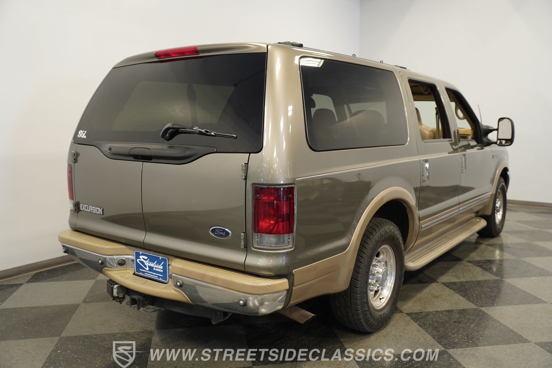 Used 2002 Ford Excursion Limited RWD image 12