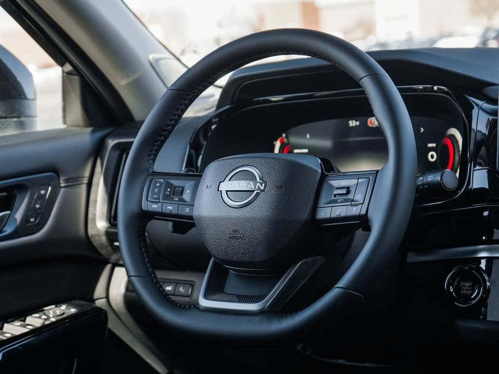 New 2026 Nissan Pathfinder Platinum AWD/4WD image 16