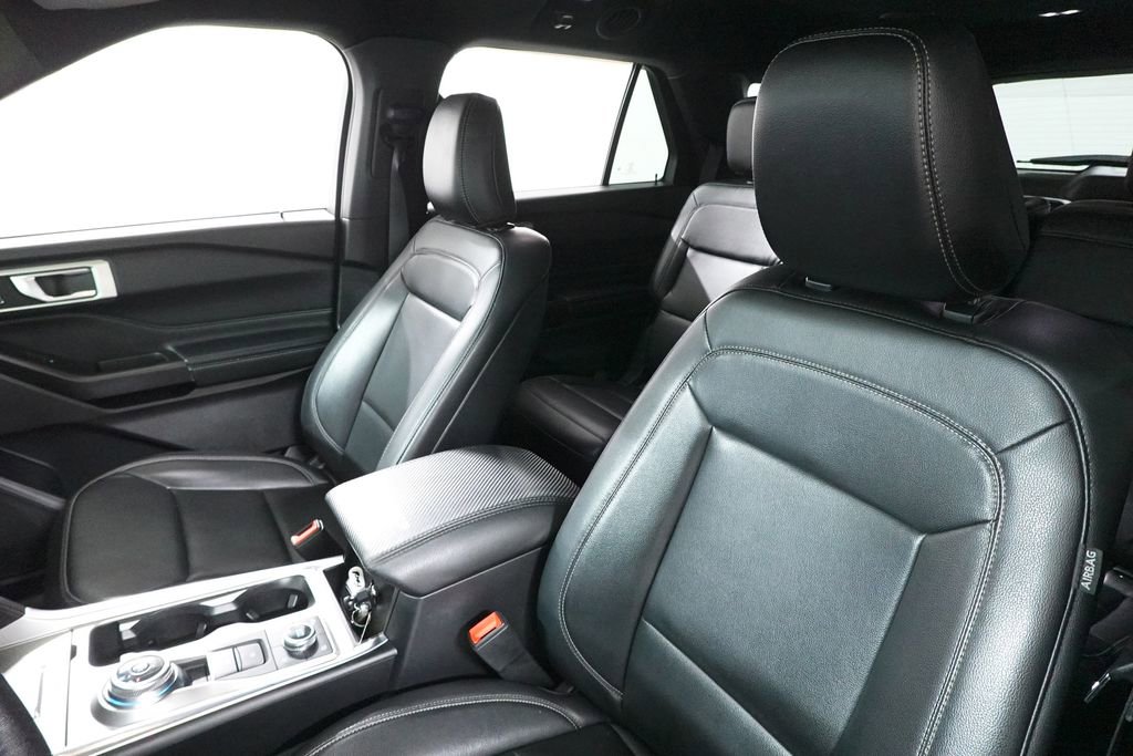 Certified 2020 Ford Explorer XLT w/ Equipment Group 202A image 12