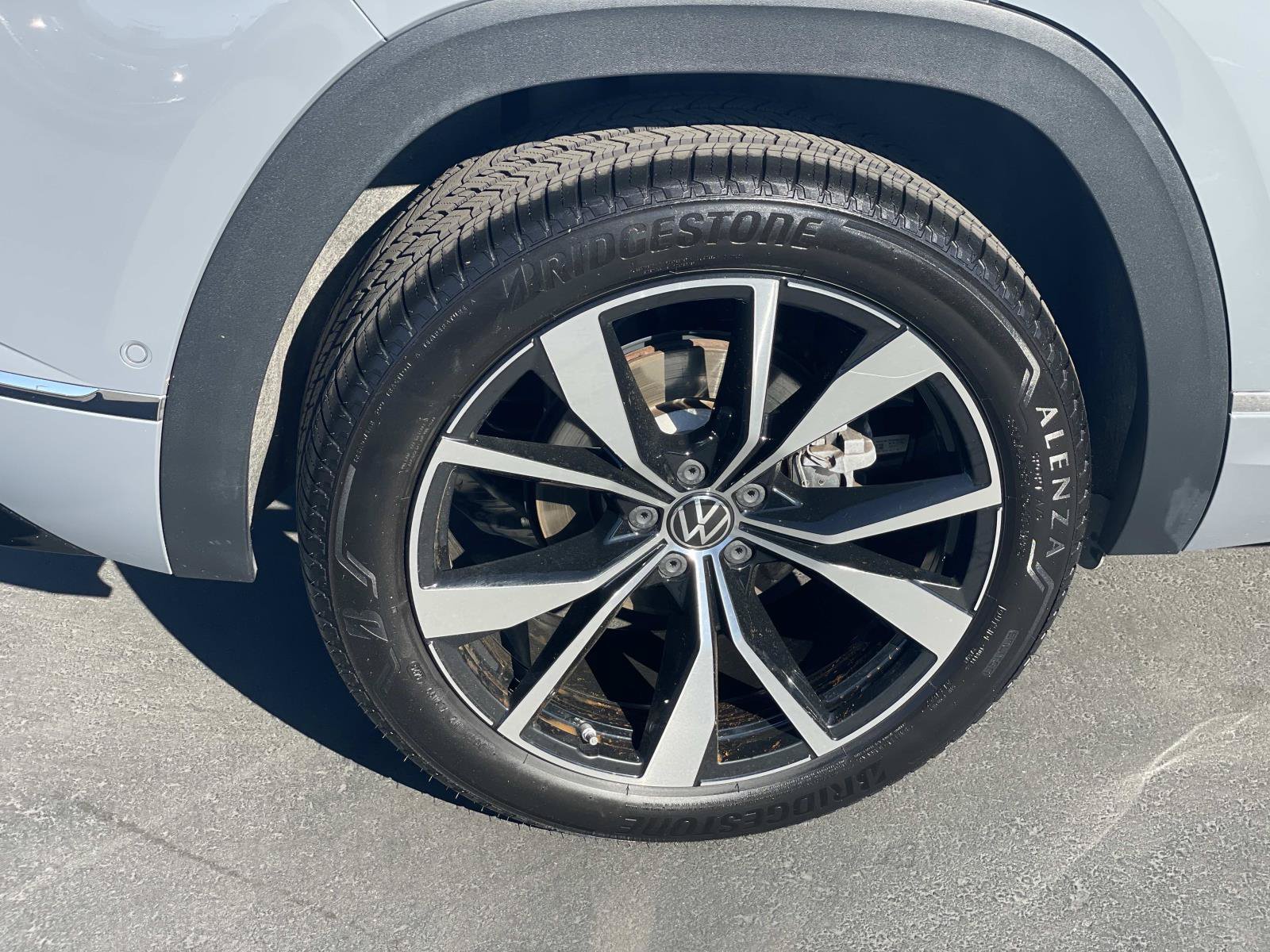 Certified 2025 Volkswagen Atlas Cross Sport SEL Premium R-Line AWD/4WD image 6
