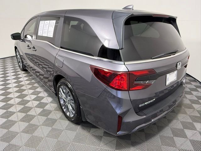 Used 2026 Honda Odyssey Touring image 4