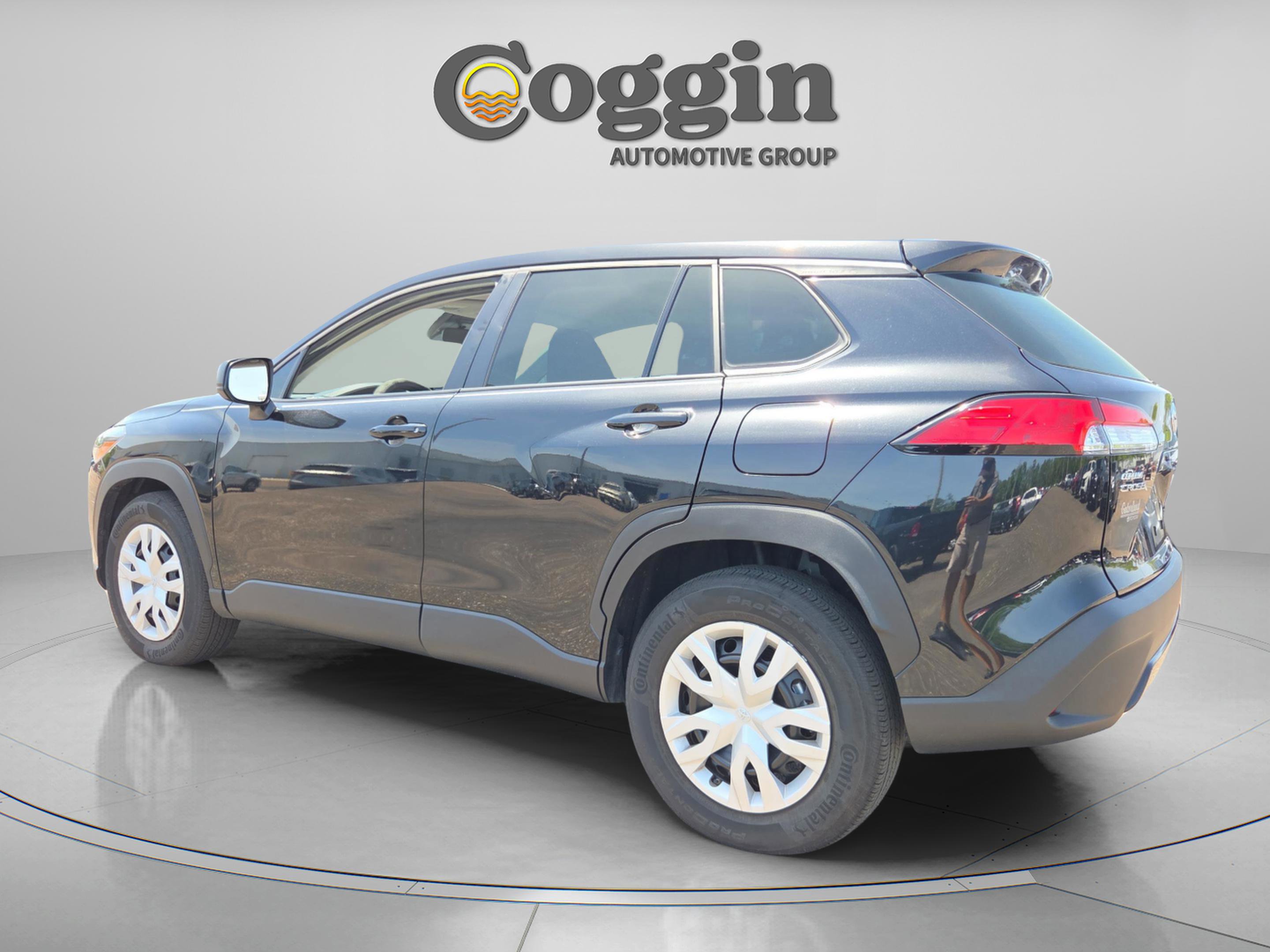 Certified 2024 Toyota Corolla Cross L FWD image 3