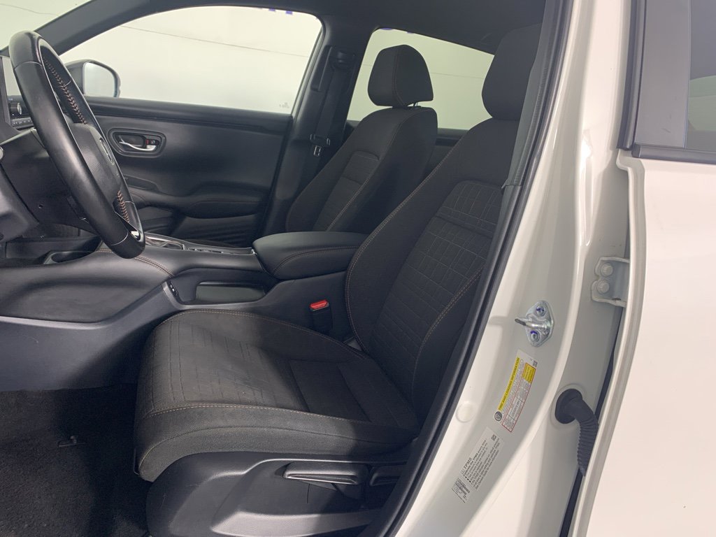 Used 2025 Honda HR-V Sport image 16