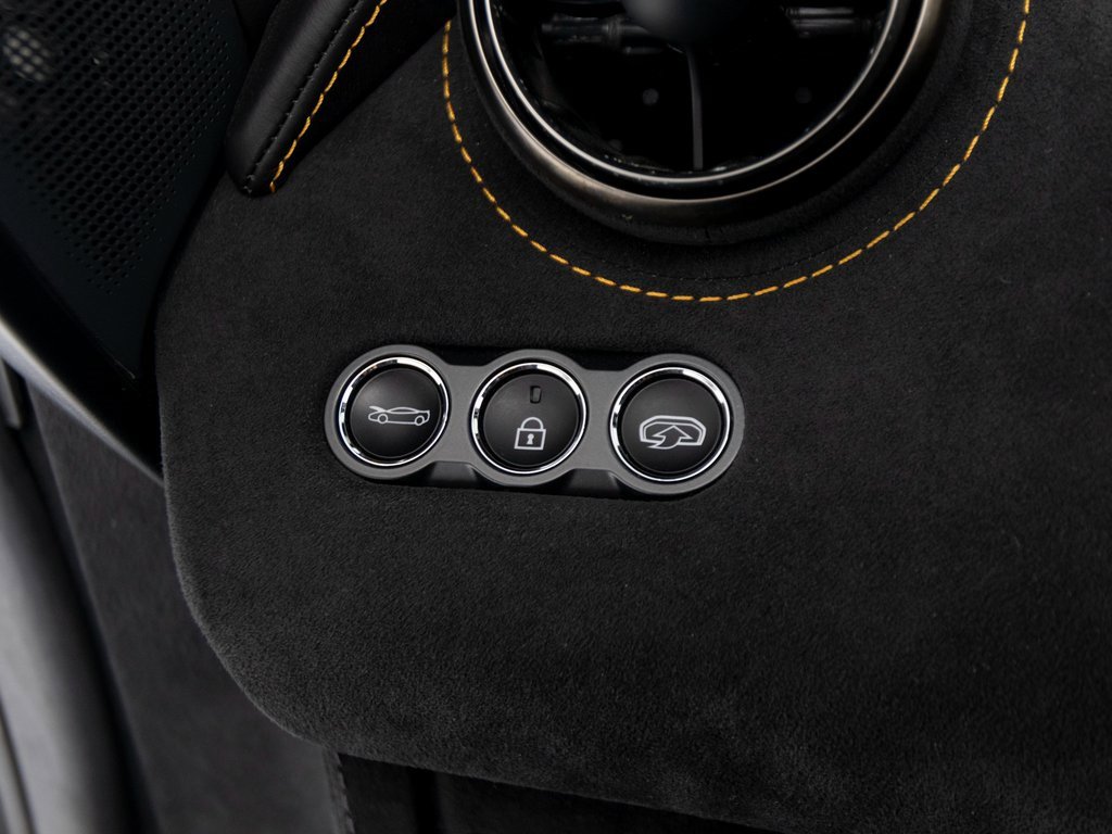 Used 2021 McLaren 720S Performance image 23