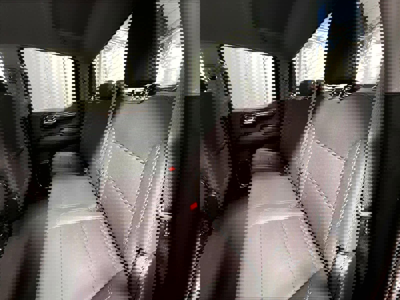 Used 2024 Chevrolet Silverado 1500 LT image 15