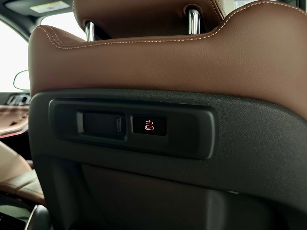 Used 2020 BMW X5 xDrive40i w/ Convenience Package image 35