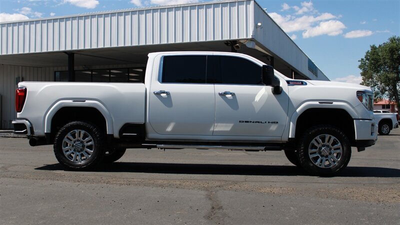 Used 2020 GMC Sierra 2500 Denali w/ Denali Ultimate Package AWD/4WD image 10