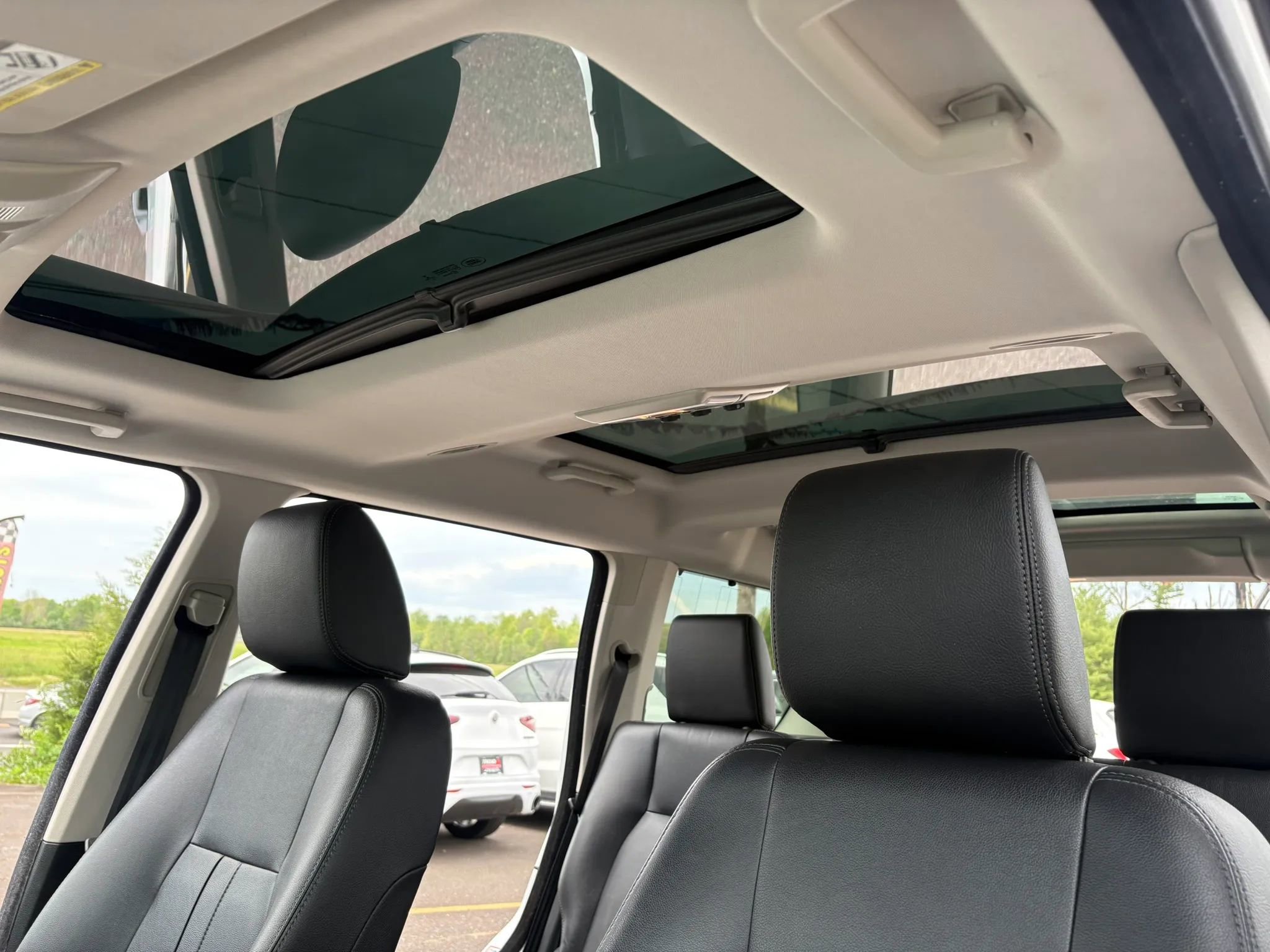 Used 2014 Land Rover LR4 HSE AWD/4WD image 15