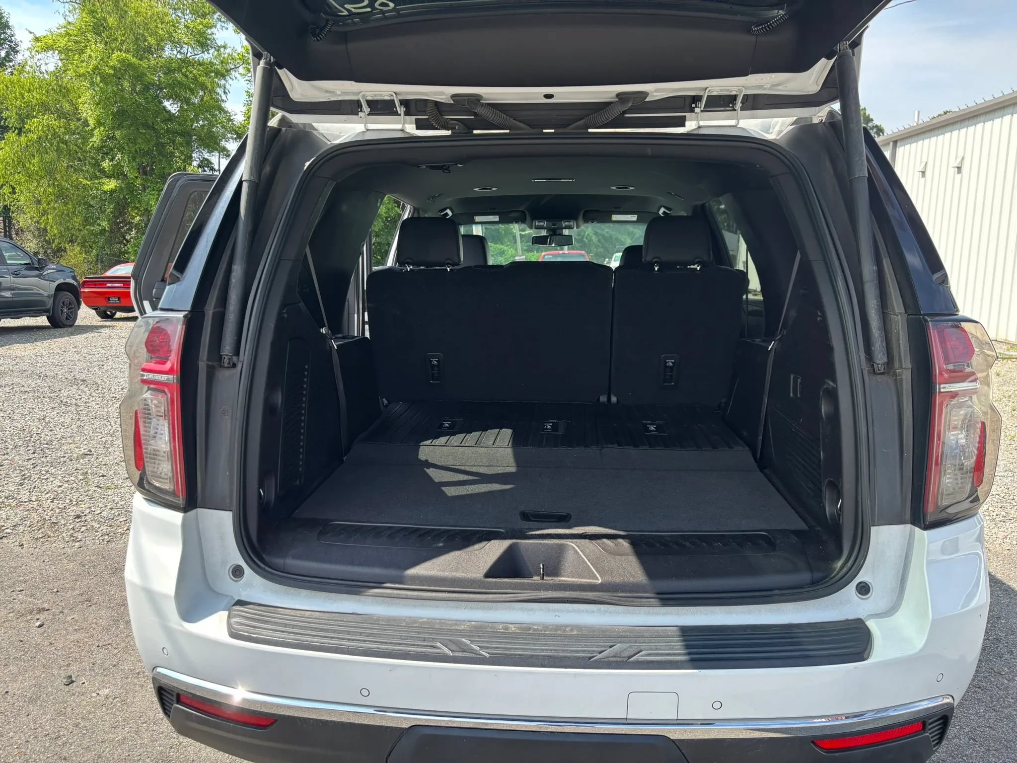 Used 2021 Chevrolet Tahoe LT RWD image 13