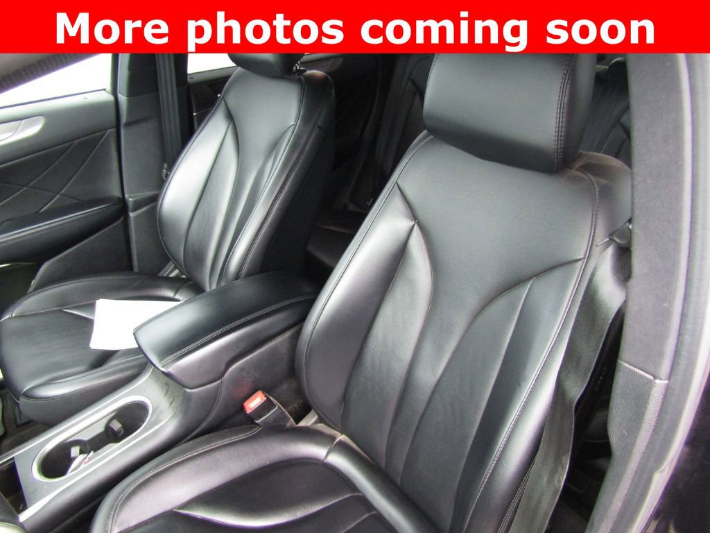 Used 2019 Lincoln MKC Premiere FWD image 11