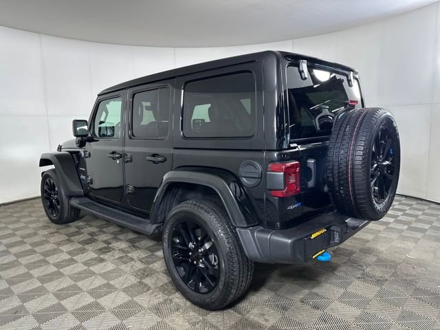 Used 2022 Jeep Wrangler Unlimited Sahara w/ Cold Weather Group image 5