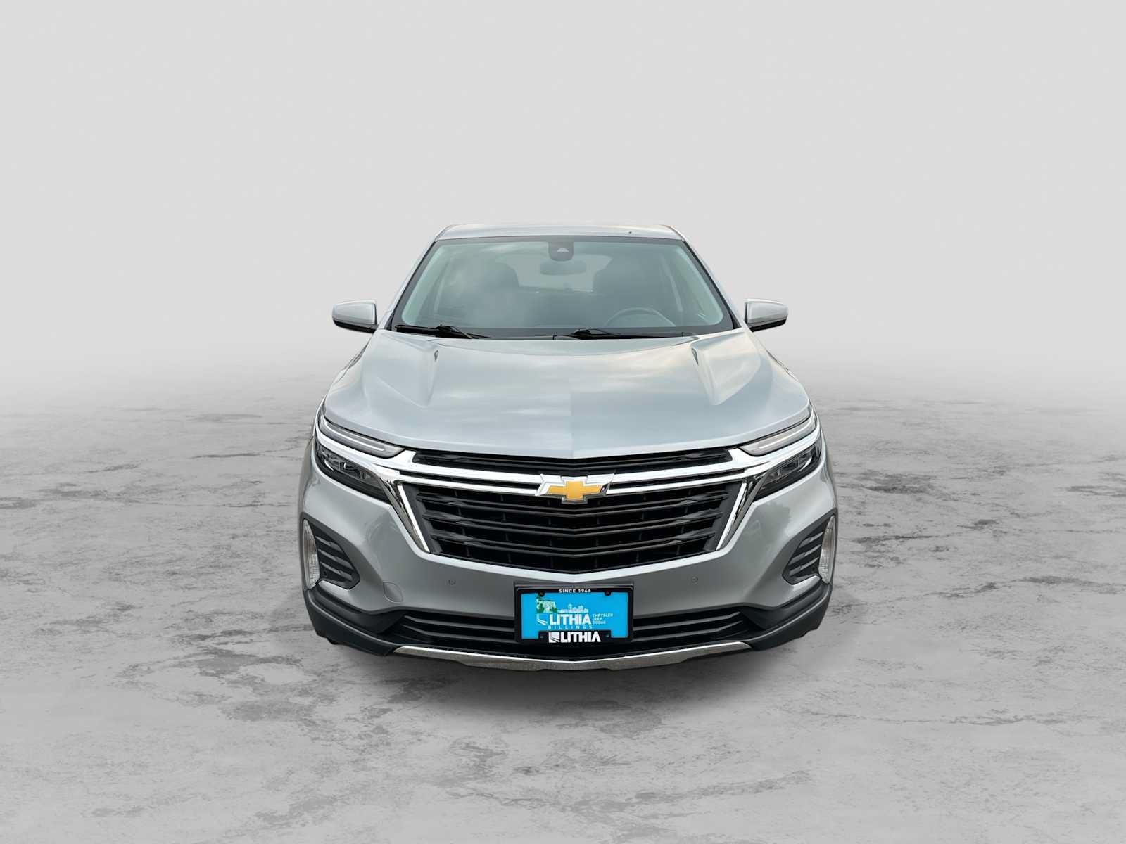 Used 2024 Chevrolet Equinox LT AWD/4WD image 3