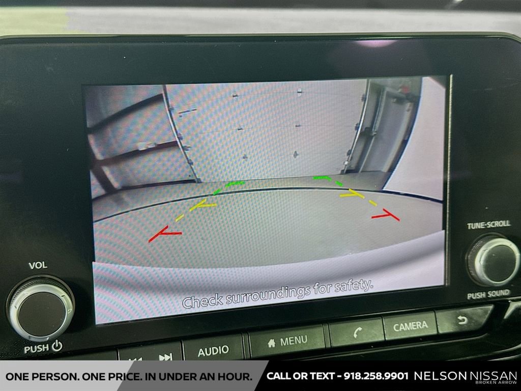 Certified 2025 Nissan Pathfinder SV image 13