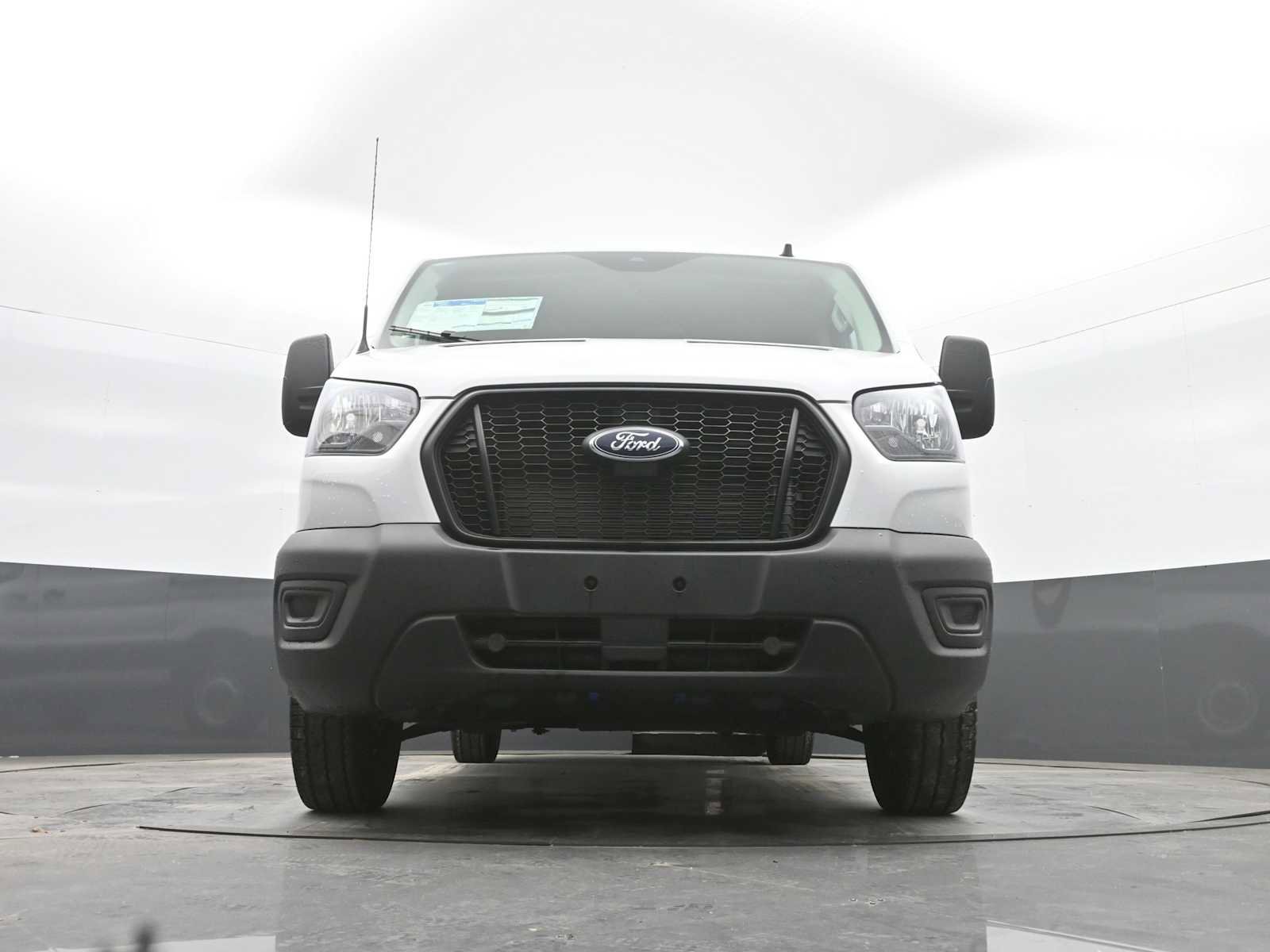 New 2024 Ford Transit 250 148 Medium Roof image 31