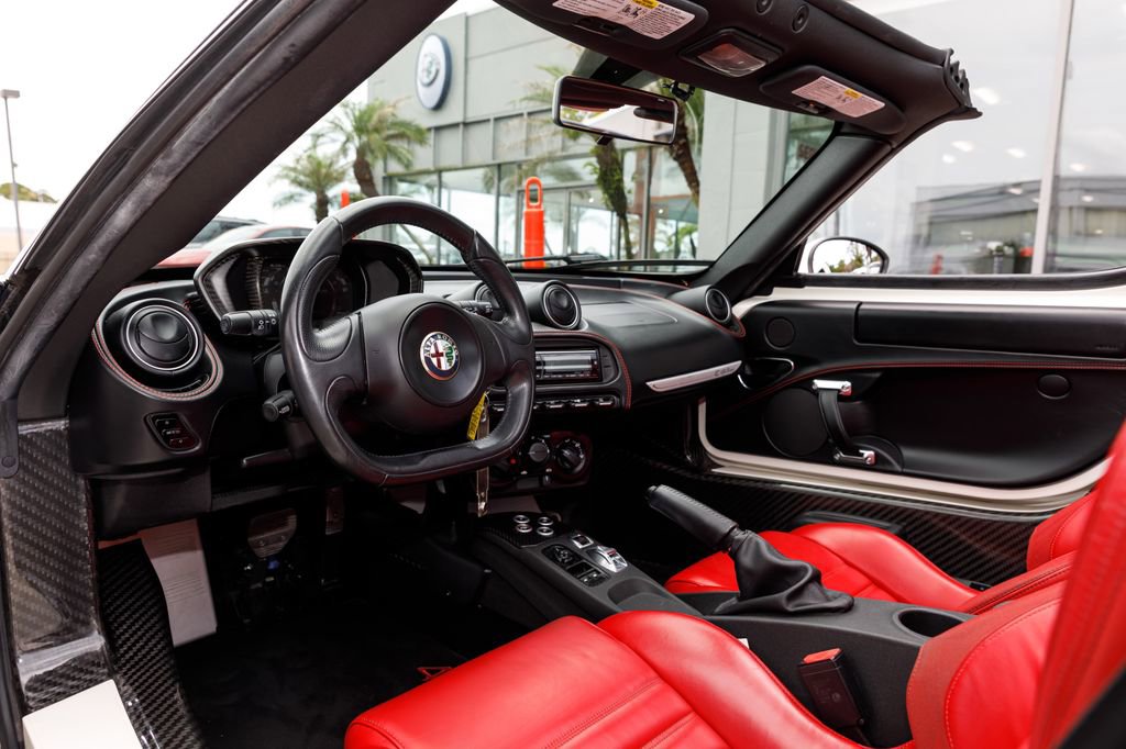 Used 2016 Alfa Romeo 4C Spider w/ Convenience Group - Spider RWD image 22