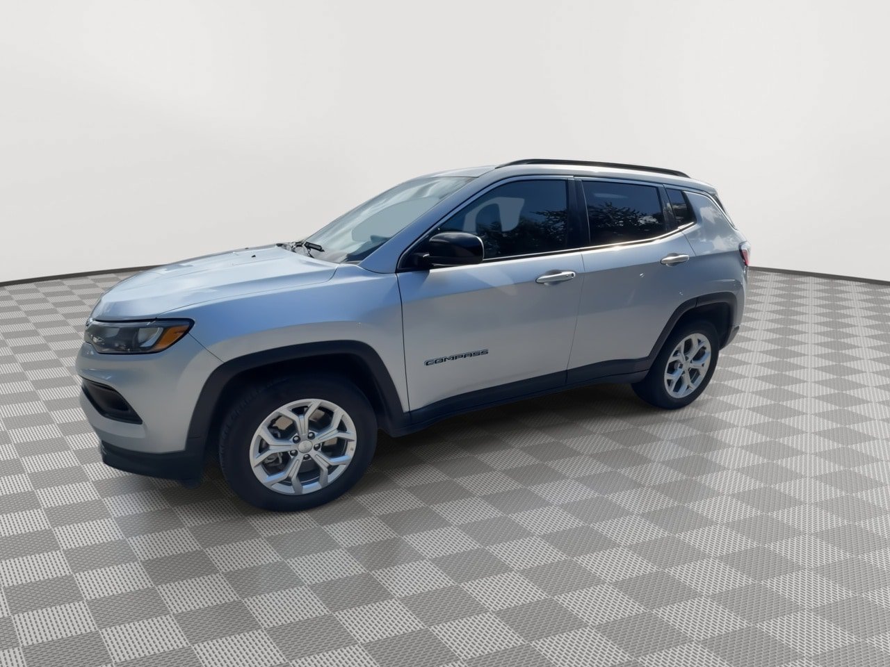 Used 2024 Jeep Compass Latitude AWD/4WD image 4