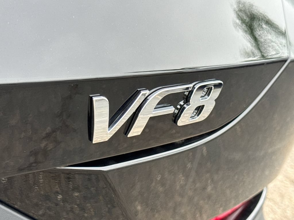 New 2025 VinFast VF 8 Eco AWD/4WD image 14