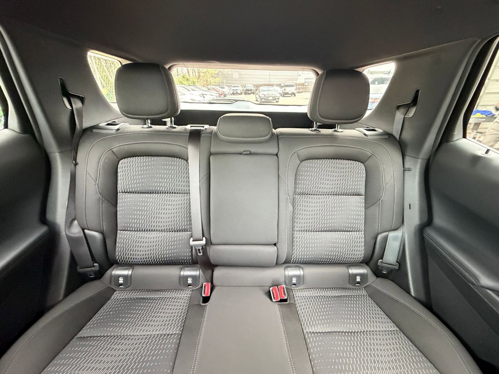 Used 2025 Chevrolet Equinox LT AWD/4WD image 37