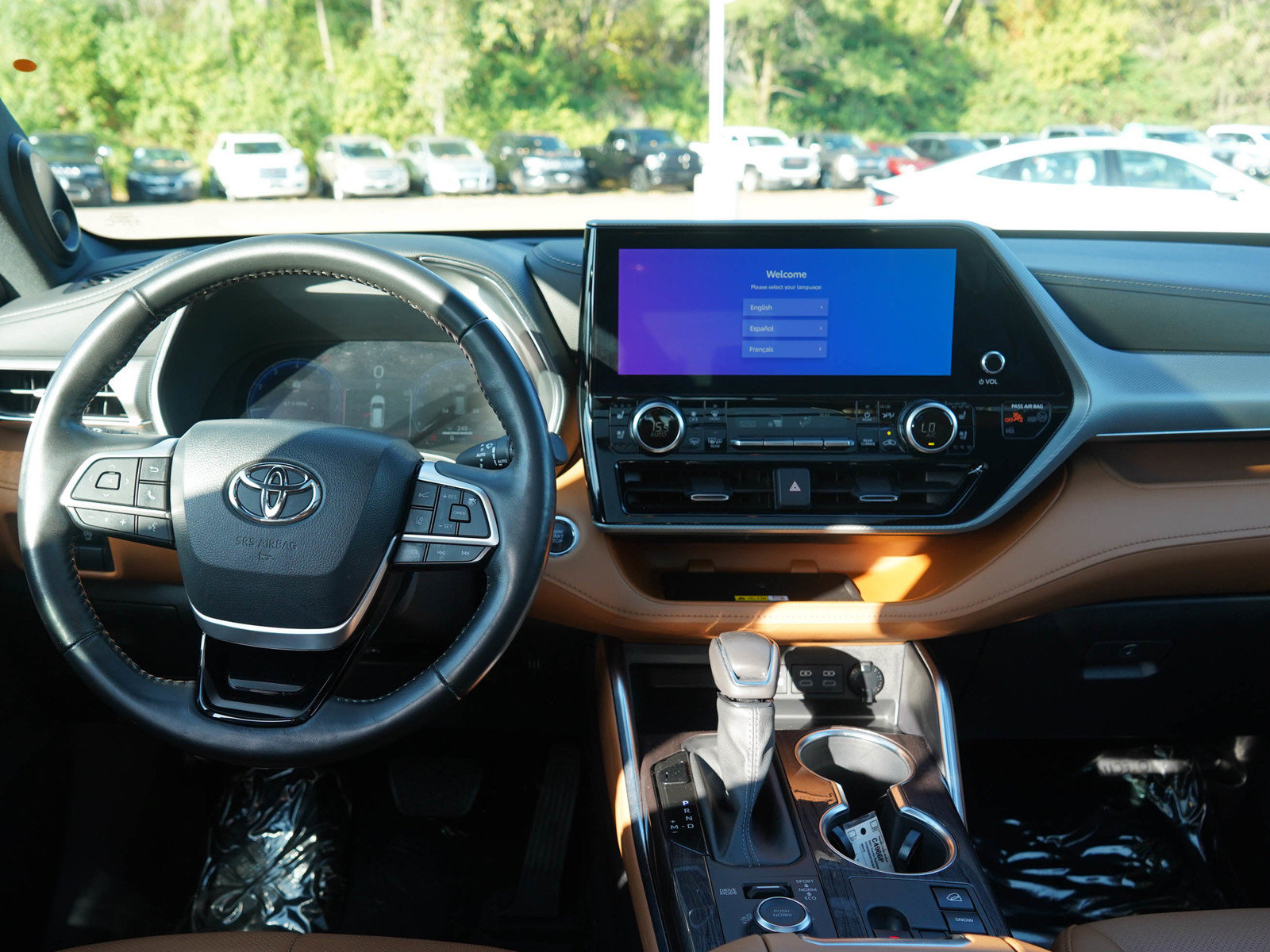 Used 2023 Toyota Highlander Platinum AWD/4WD image 18