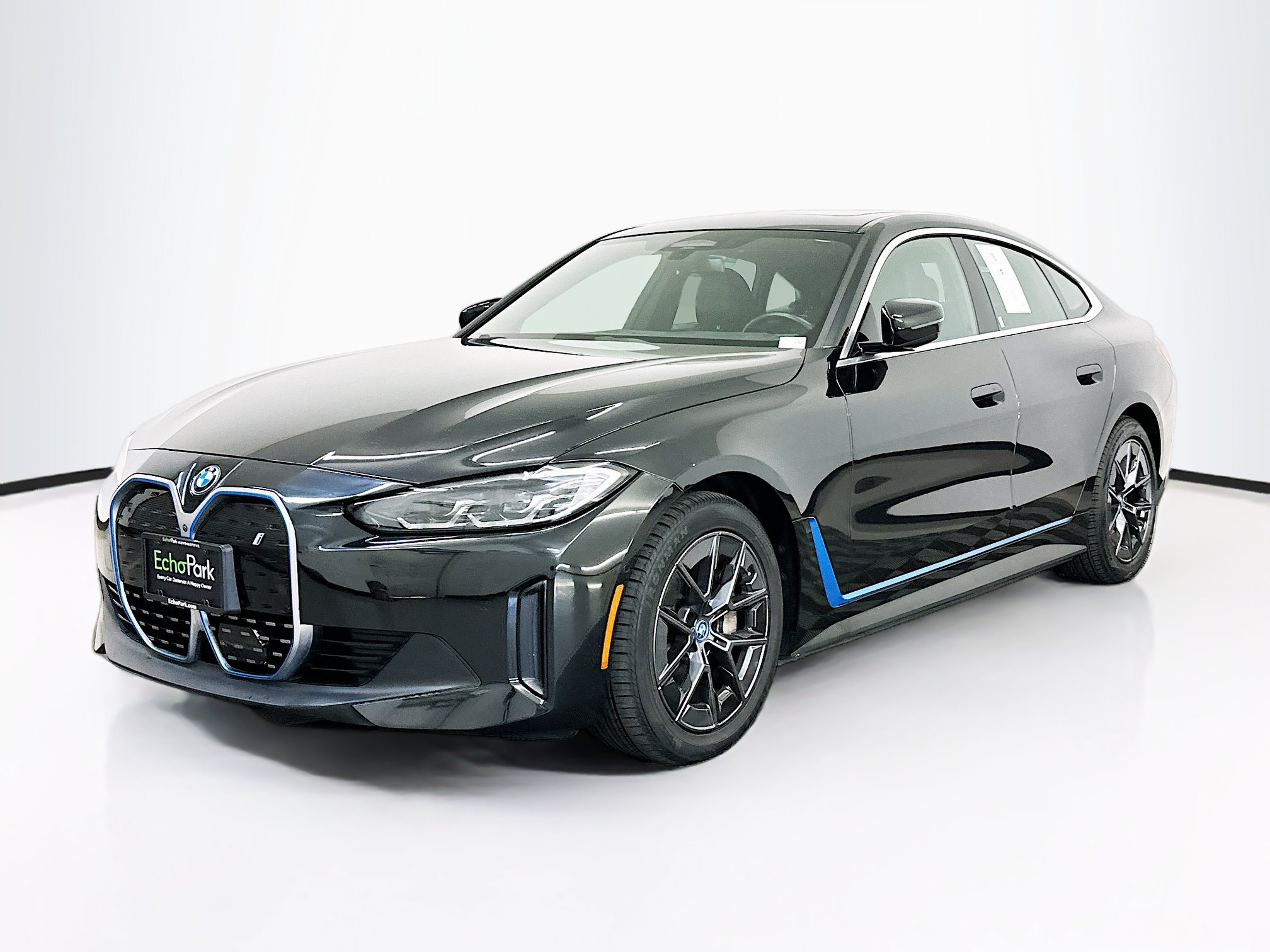 Used 2024 BMW i4 xDrive40i AWD/4WD image 3