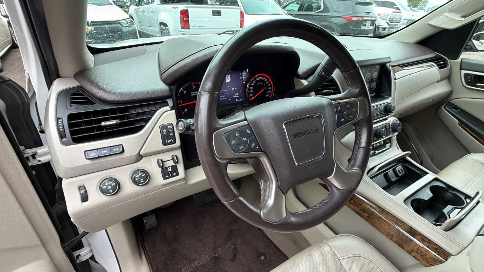Used 2016 GMC Yukon Denali w/ Open Road Package AWD/4WD image 11