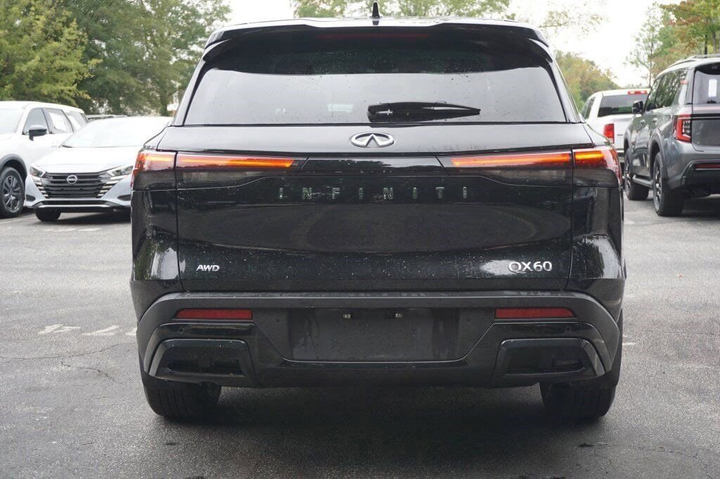 Used 2024 INFINITI QX60 Pure image 5
