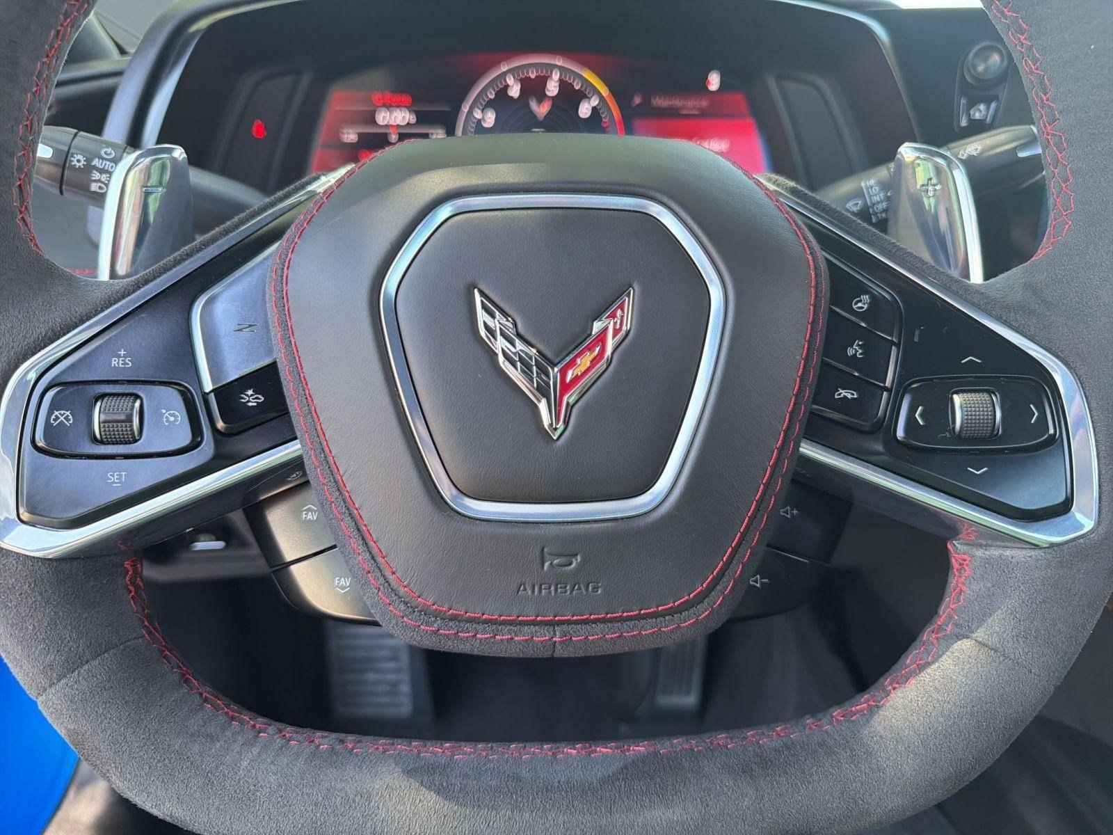 Certified 2025 Chevrolet Corvette Stingray Premium Conv w/ Z51 Performance Package RWD image 15