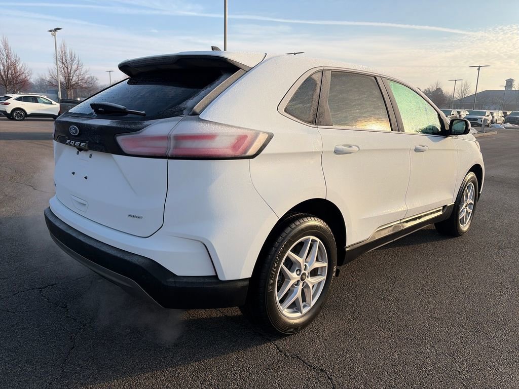 Used 2024 Ford Edge SEL w/ Convenience Package image 7
