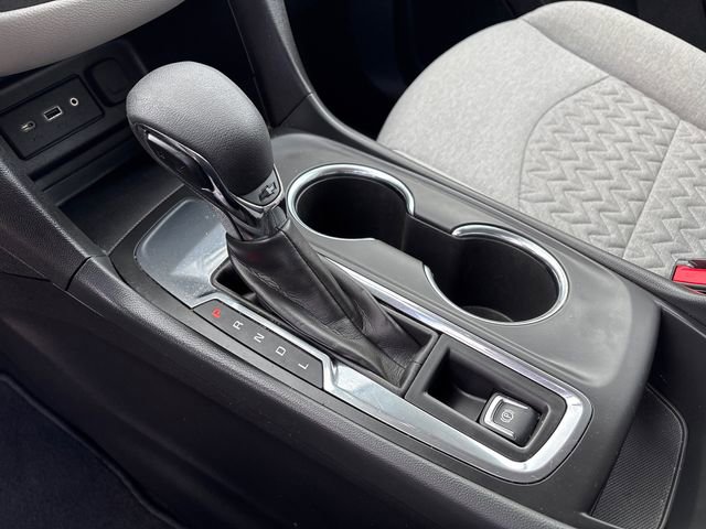 Used 2024 Chevrolet Equinox LS image 28